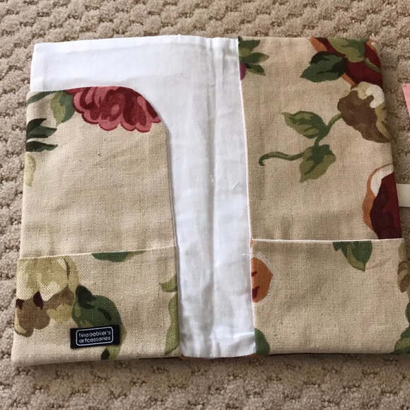 PASSPORT CASE - Picture 3 of 7